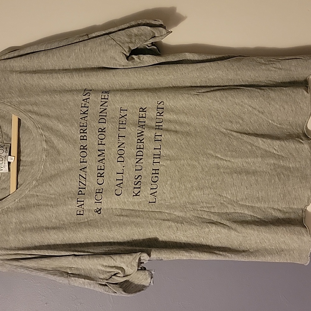 Wildfox Tee 🩶 - Picture 4 of 5